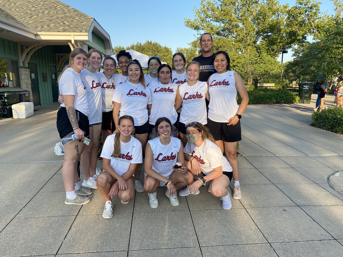 Hesston College Women's Basketball tweet media