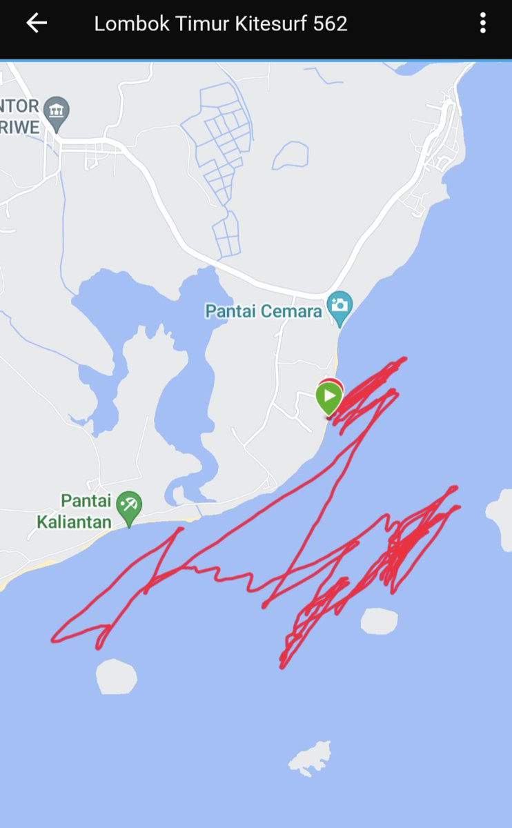 kitesurferpeter's tweet photo. Another amazing day kitesurfing at Pantai Cemara in the big kite yesterday. 

More surfing reef breaks then a short tour. Lunch from Kaliantan Paradise, thanks guys!

#surfing
#Ekas
#lombok
#indonesia
#lovinglife
#kitesurf
#kitesurfing https://t.co/pfa07RGUjc