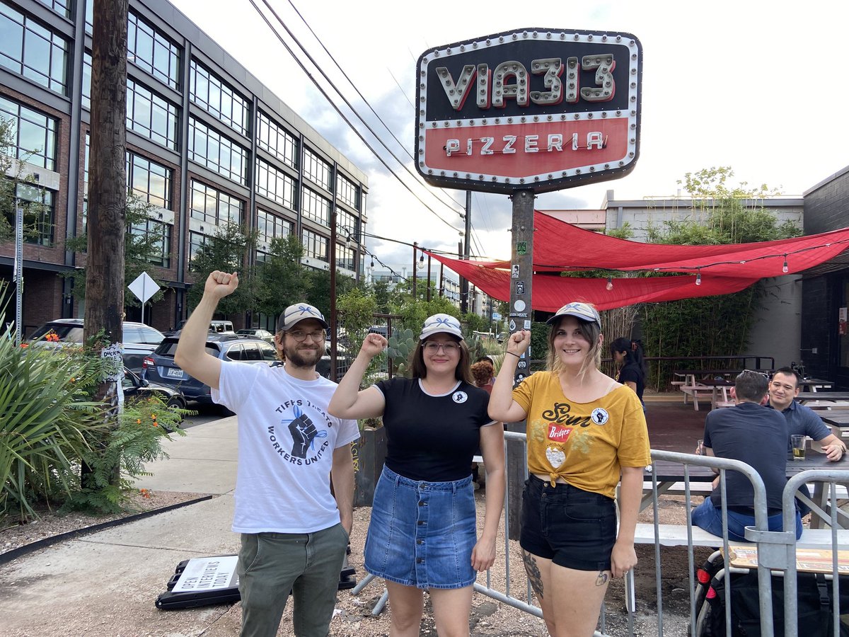 Solidarity with <a href="/restaurantwrkrs/">Restaurant Workers United (RWU)</a> 

#UnionStrong #HotUnionSummer #TiffsTreats
