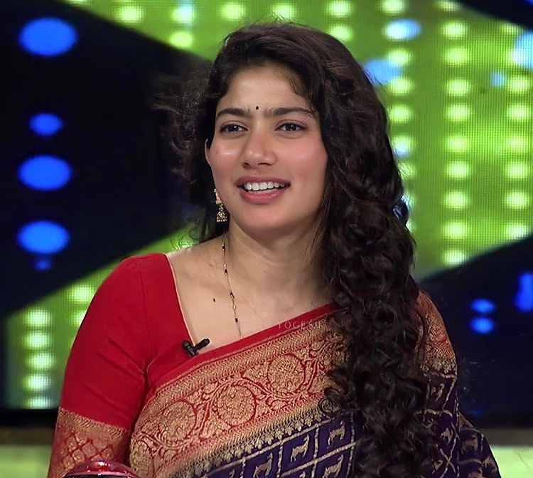 Suresh64896983's tweet photo. #SaiPallavi #Gargi @Sai_Pallavi92 https://t.co/eEqsZmmH2w