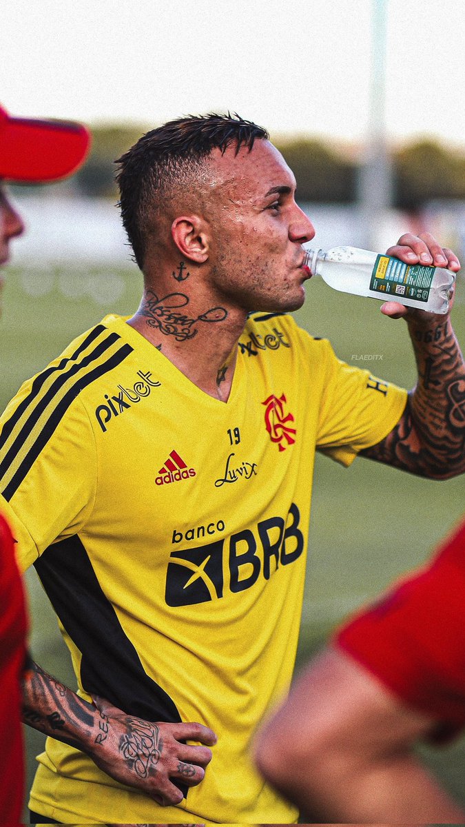 QUE GOLAÇO DO CEBOLINHA