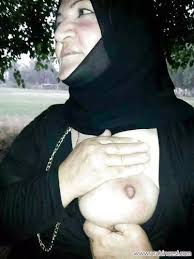 bldybldy5's tweet photo. زهقت وانت عم تسمع سكس بدك بنت عن حق و حقيق رن علي جوزي عزازي شرطة 01068033615 https://t.co/HaQUfZhF0g