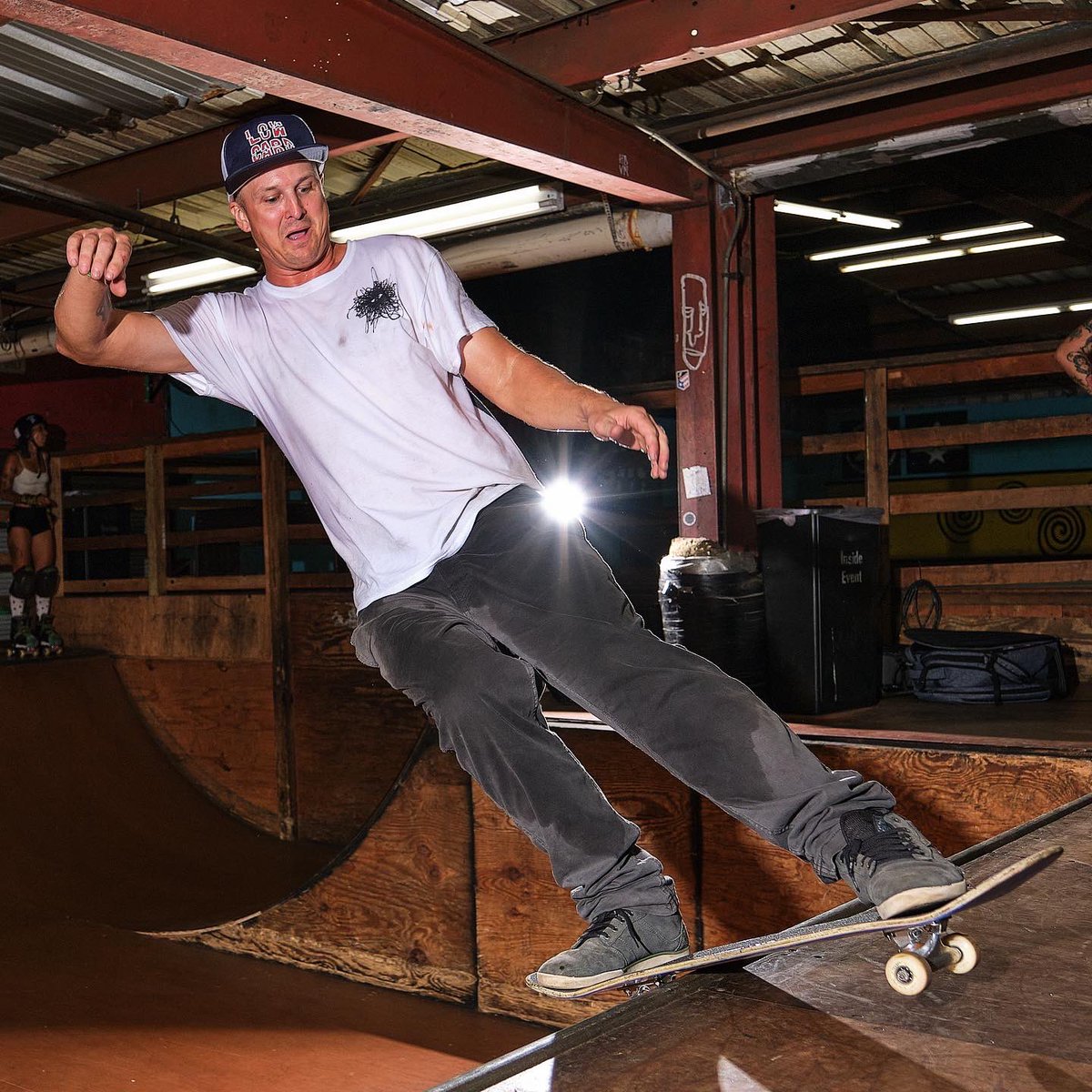 sampost's tweet photo. Skate Session Photos https://t.co/hIPGFj8LQb