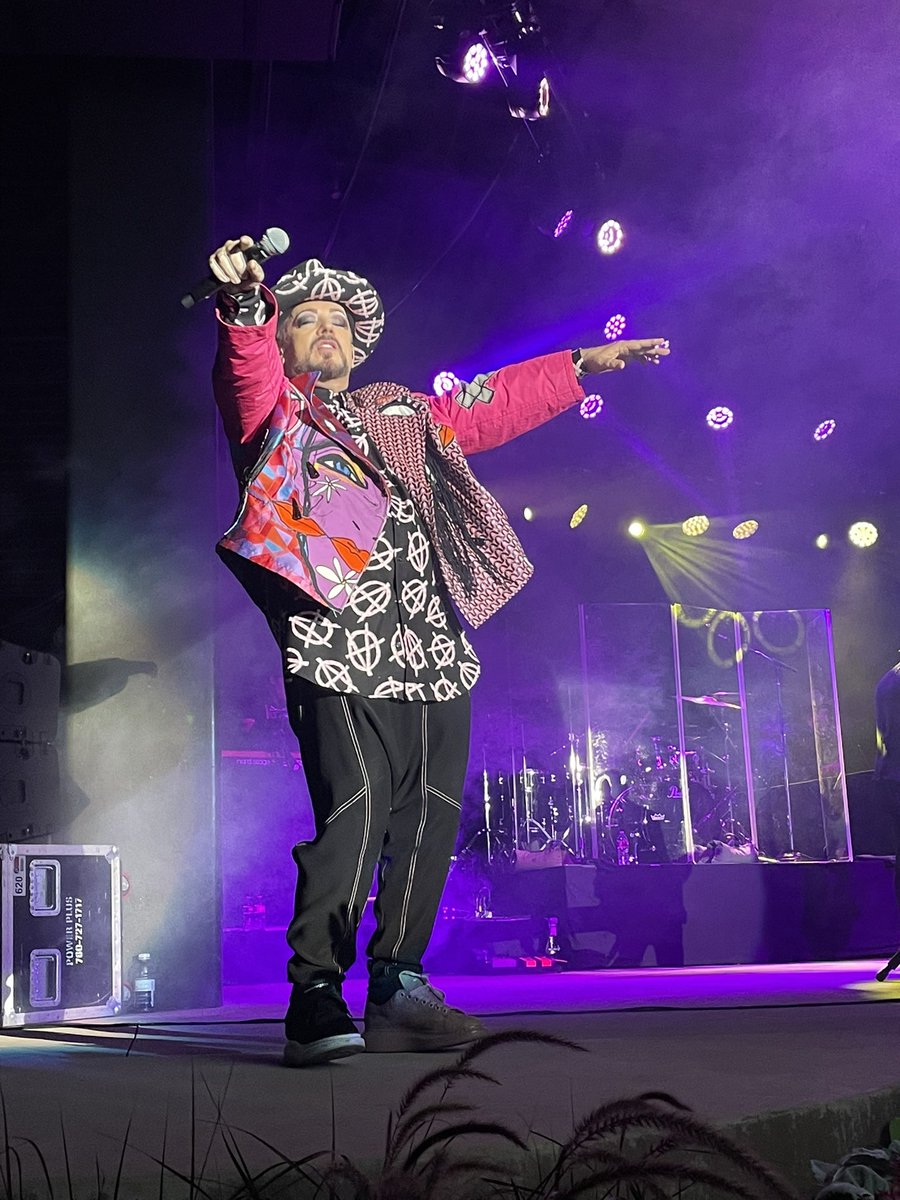 carlajh's tweet photo. @BoyGeorge @RealCultureClub It was an incredible night!! Thank you for coming to Utah!! We ❤️ you!! https://t.co/AQtTt9PJGz