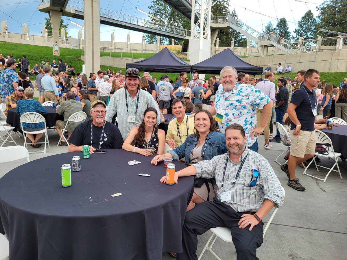 AFS_FishCulture's tweet photo. 𝗔𝗧 𝗧𝗛𝗘 𝗦𝗖𝗘𝗡𝗘 - 𝗔𝗙𝗦 𝟮𝟬𝟮𝟮: “Grand Networking Event ... FCS rules ... Aquaculture Matters!” #AFS152 https://t.co/YrZxa73SAy