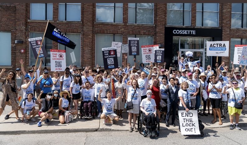 PaulaFletcherTO's tweet photo. Proud to join ⁦@ACTRAToronto⁩ today in  their struggle to end the lockout of their members who act in revenue rich commercials and ads. Wonderful to see new  MPP ⁦@kristynwongtam⁩ join in support! https://t.co/crcbfvlCNj