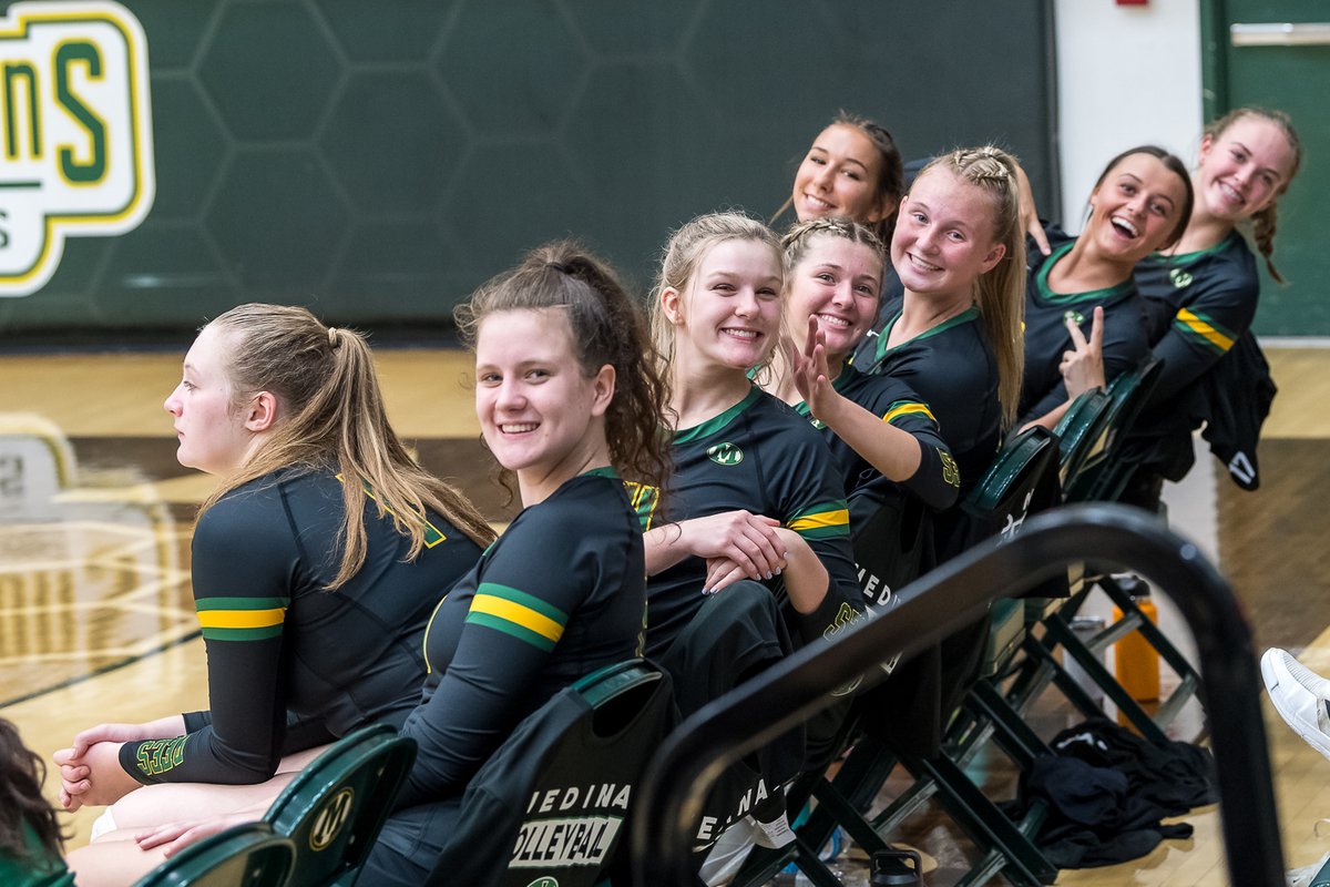 russellgifford's tweet photo. Hey, don't leave US out! @petruliss_16 @marissa_sladky @isabelmarie075 @ella_silvis @ClaireKolesar @MGVBladybees https://t.co/HEamRpwXTo