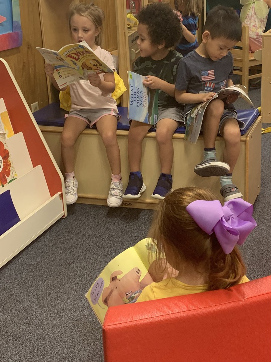 Telge_ELC's tweet image. Our three year olds have tons of fun exploring science, reading, making music and making friends! #EarlyYears #FirstFriends #ForTheLoveOfReading #CuriousMinds @CFISDELCS @CFISDCOMMPROG