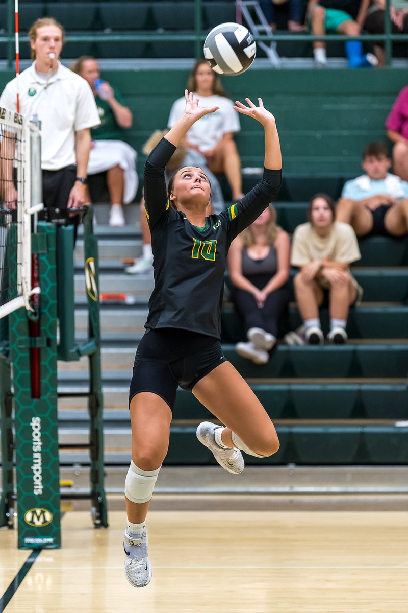 One of my favorites for tonight. Medina's <a href="/ClaireKolesar/">claire kolesar</a> with another set against Highland. <a href="/MGVBladybees/">Medina Girls Volleyball</a>