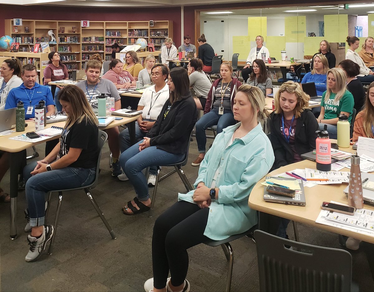 Shelly Swanson (@shellyswansonbp) on Twitter photo Learning about mindfulness and honing our inner calm. We choose co-regulation!
#schoolwellnesswheel #traumainformed
<a href="/MikeRuyle/">Mike Ruyle</a> @CrystalBraswe15 Learning about mindfulness and honing our inner calm. We choose co-regulation!
#schoolwellnesswheel #traumainformed
<a href="/MikeRuyle/">Mike Ruyle</a> @CrystalBraswe15