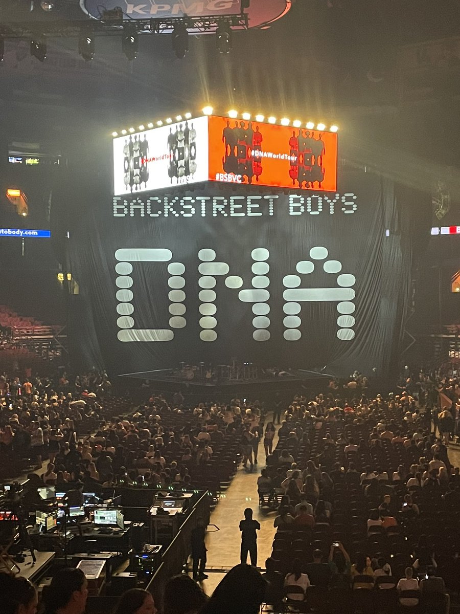 dimorei's tweet photo. Ready for some #BSBVC magic!!! @backstreetboys #DNAWorldTour https://t.co/Xu6bVuM41z