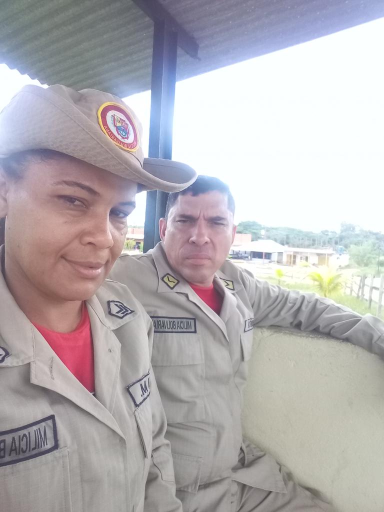 Alejand02035767's tweet image. Leales siempre traidores nunca rodilla en tierra mi capitán