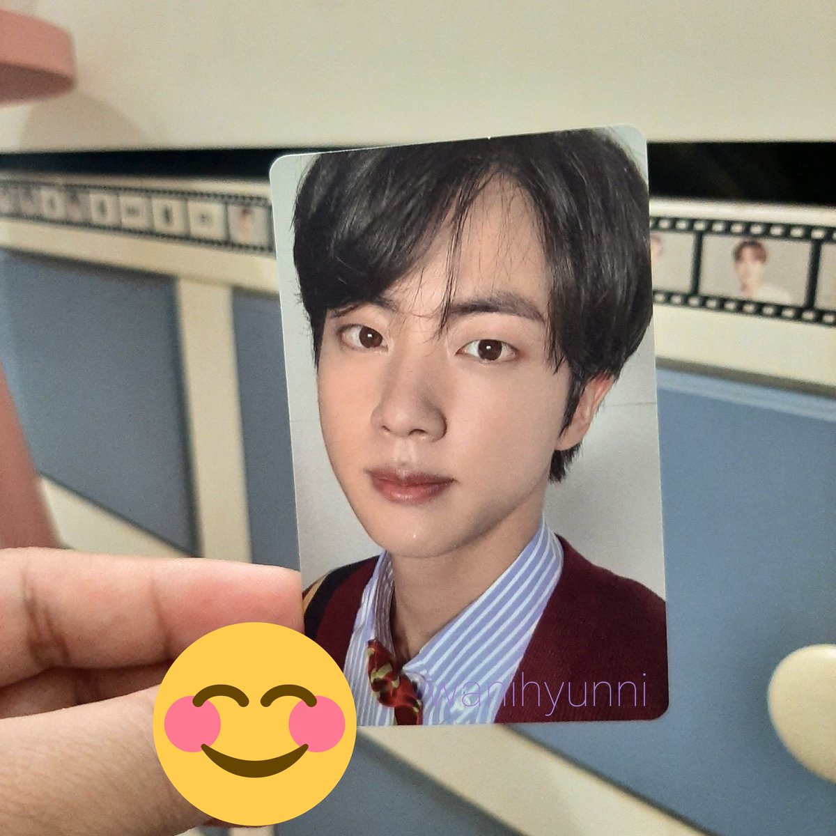 WTS | WTT 🇲🇾 Jin MOTS 7 Ver 4 💰RM18 inc postage to WM OR Trade to: Ver 1 / Ver 3 ⚠️pc has defect, a dot on his chin. If wtt, if hv defects but must let me know DM if interested Help rt, tq ♡ @pasarBTS @pasarbtsXtxt @btstradinginmy #pasarBTS @BTSMarketMY @BTStrading_MY