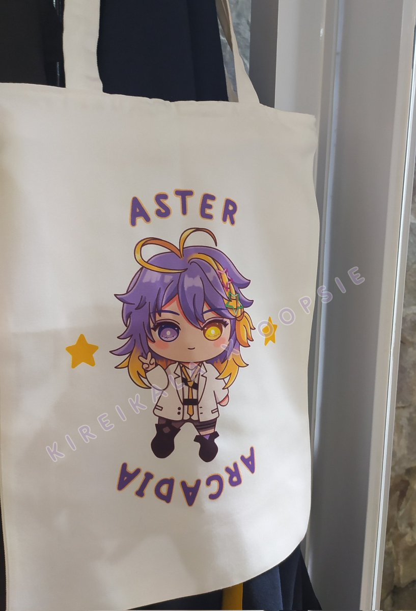 heizousite's tweet photo. Me and my friend working on our first collab and product! For fellow Arcadians, we will soon launch our lovely fanmerch totebag ☺️💜💛

#AsterArcadia #Arcadiart #nijisanji_en #nijisanji https://t.co/pFRDtKaodP