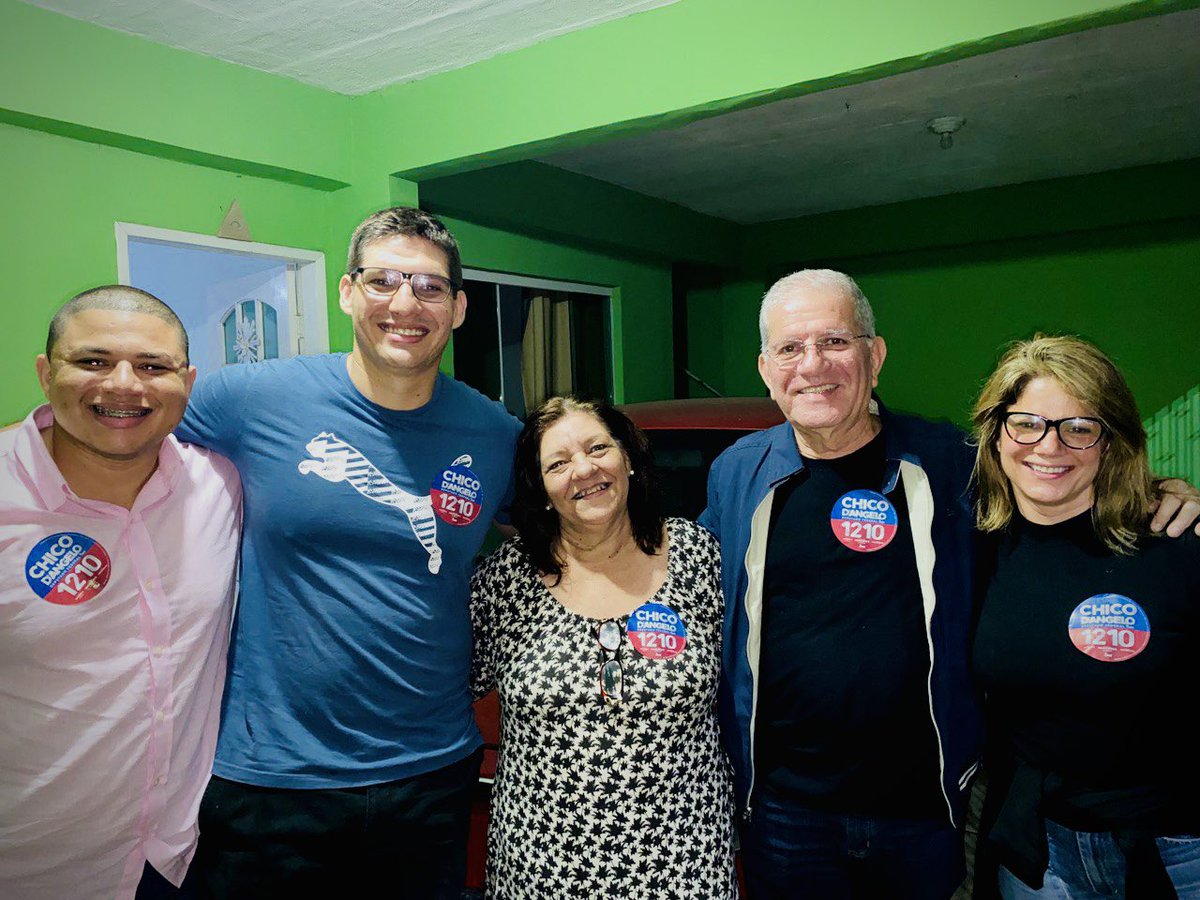 Visita à nossa liderança, Divina Célia, de Paracambi, para tomar um café assistindo à vitória do Flamengo!