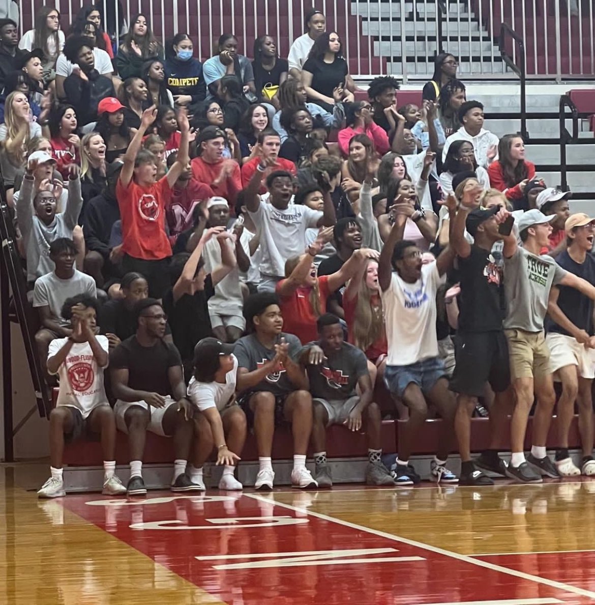 Kedzie Krazies! ⚪️🔴 tweet media