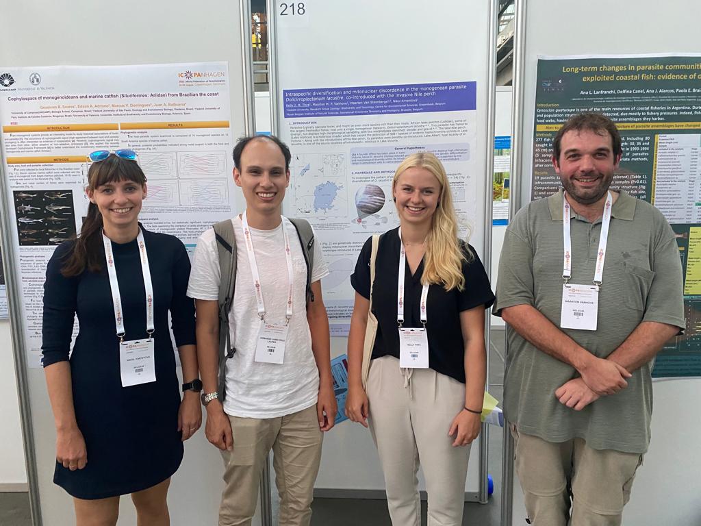 Maarten Vanhove (@mpm_vanhove) on Twitter photo Proud of the team representing <a href="/BiTE_UHasselt/">BiTElab</a> <a href="/CMK_Uhasselt/">CMK UHasselt</a> <a href="/uhasselt/">Universiteit Hasselt</a> at the @ICOPAnhagen (including <a href="/Tiziana_Gobbin/">Tiziana Gobbin</a> remotely)! #ICOPA2022 #ICOPAnhagen #collectionsareessential <a href="/KmentovaNikol/">Nikol KMENTOVA</a> <a href="/AJCruzLaufer/">Armando J. CRUZ-LAUFER</a> <a href="/KellyThys_/">Kelly THYS</a> Proud of the team representing <a href="/BiTE_UHasselt/">BiTElab</a> <a href="/CMK_Uhasselt/">CMK UHasselt</a> <a href="/uhasselt/">Universiteit Hasselt</a> at the @ICOPAnhagen (including <a href="/Tiziana_Gobbin/">Tiziana Gobbin</a> remotely)! #ICOPA2022 #ICOPAnhagen #collectionsareessential <a href="/KmentovaNikol/">Nikol KMENTOVA</a> <a href="/AJCruzLaufer/">Armando J. CRUZ-LAUFER</a> <a href="/KellyThys_/">Kelly THYS</a>