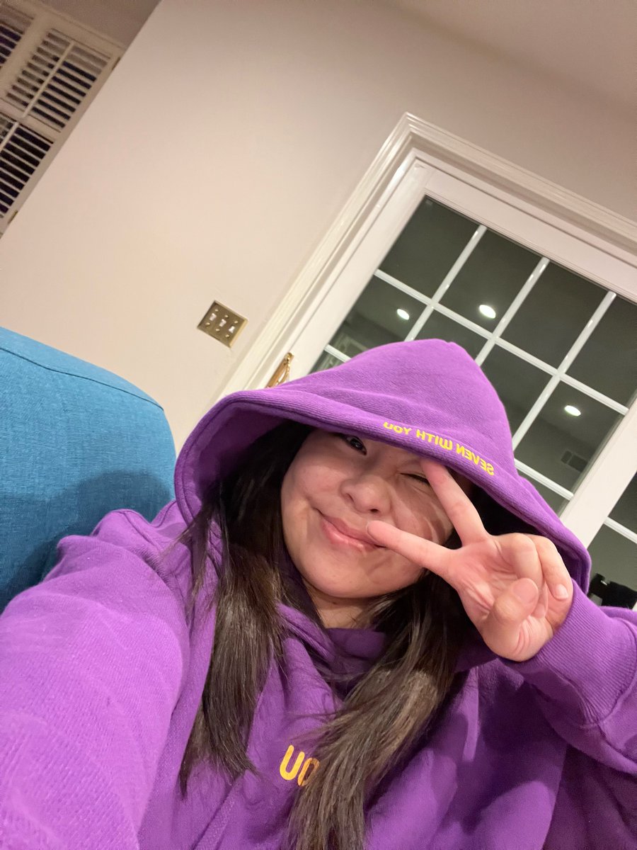 tikitikiTK's tweet photo. It’s finally hereeeeeeee!! 7 months later

JIMIN WITH YOU HOODY 💜~
@BTS_twt #BY_BTS #BY_JIMIN #ArtistMadeByJimin https://t.co/6bHuhZ1V2t