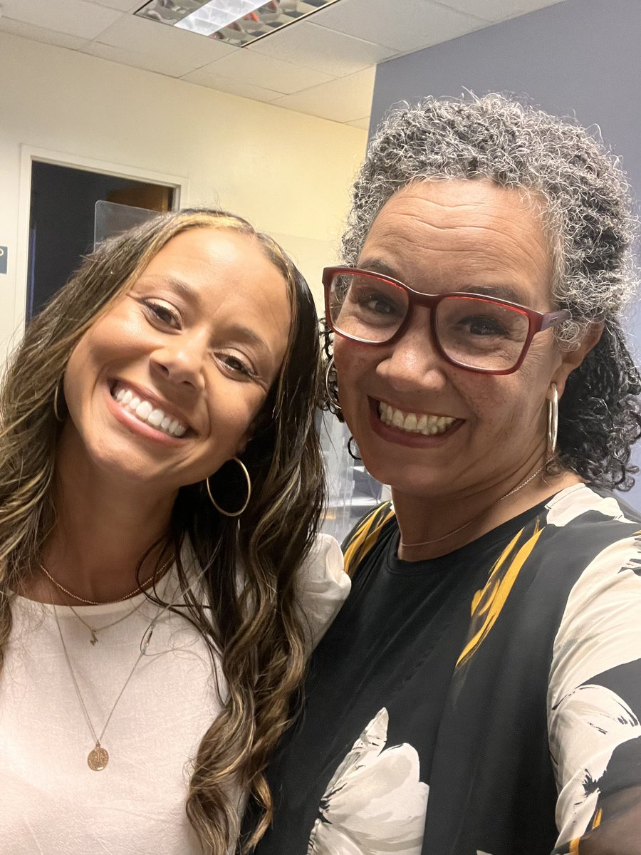 It’s a wrap! Open House 2022 at Pilot Elementary was a great success. Thank you to all our Pilot families who came out to meet their teacher. We can’t wait to see our students Monday morning!😊🐬 #pilot #dolphins <a href="/PilotPrincipal1/">Principal Fleming</a> <a href="/michellewolver/">Michelle Wolverton</a> @WhitneyOakley93 <a href="/GCSchoolsNC/">Guilford Co. Schools</a>