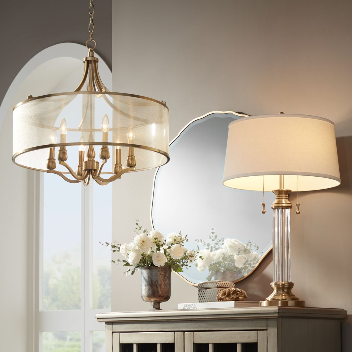 LampsPlus's tweet photo. Gold tones with a touch of crystal add a fresh, luxe look to your décor 💛 #myLampsPlus

Shop gold chandeliers: https://t.co/8CpD0fhyMm

#Chandelier #GoldChandelier #TableLamp #CrystalTableLamp #GoldTableLamp #GoldandCrystal #HomeLighting #HomeLightingInspiration #InteriorDesign https://t.co/tdTDPqmx34