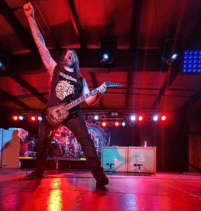 Happy Birthday!!! Andreas Kisser compositor y productor, conocido como guitarrista de Sepultura  