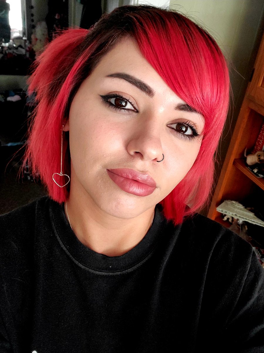 Really feeling the halloween vibes early 🎃🕸☠🎃