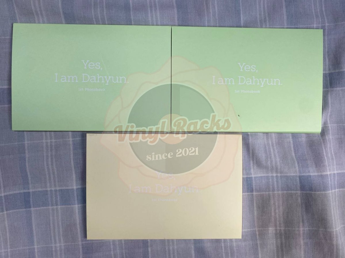 VinylRacksPH's tweet photo. •wts lfb ph•

YES, I AM DAHYUN (YIAD)

➡️Beige Ver. (SEALED) complete inclu w/ pob pc set - 1950 Php each + LSF
➡️ Accordion Postcard - 350 Php each + LSF
 
- onhand 
DOP: payo / 1 week after claiming
MOD: ggx, j&amp;t, sco

Reply / dm mine + item  🫶🏻 

#VRPHOnhand https://t.co/SxPa0s5PVW