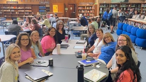 CTE_HuntHS's tweet photo. 2022-23 School Year- We are ready! Opening staff meeting. ☑️ @CTEforNC @HuntHighSchool https://t.co/XMqpgEf4n5