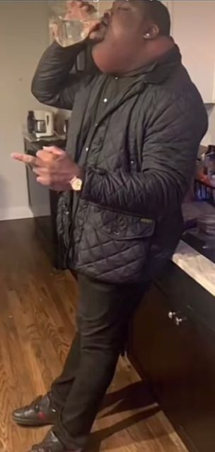 "AH HOMIE, TAKE A PIC REAL QUICK. FEELING FEROCIOUSLY SWAGGED OUT RIGHT NOW, AHH BUT BEFORE YOU TAKE THE PIC HOMEBOY LEMME PUT THE MIDDLE FINGER UP TO SHOW WHOS GANG" *MIDDLE FINGER POINTS TOWARDS THE CAM TO SHOW HE AINT FKN WITH NONE OF YA AS TOADMAN CARTER DOWNS SHEILD POTION*