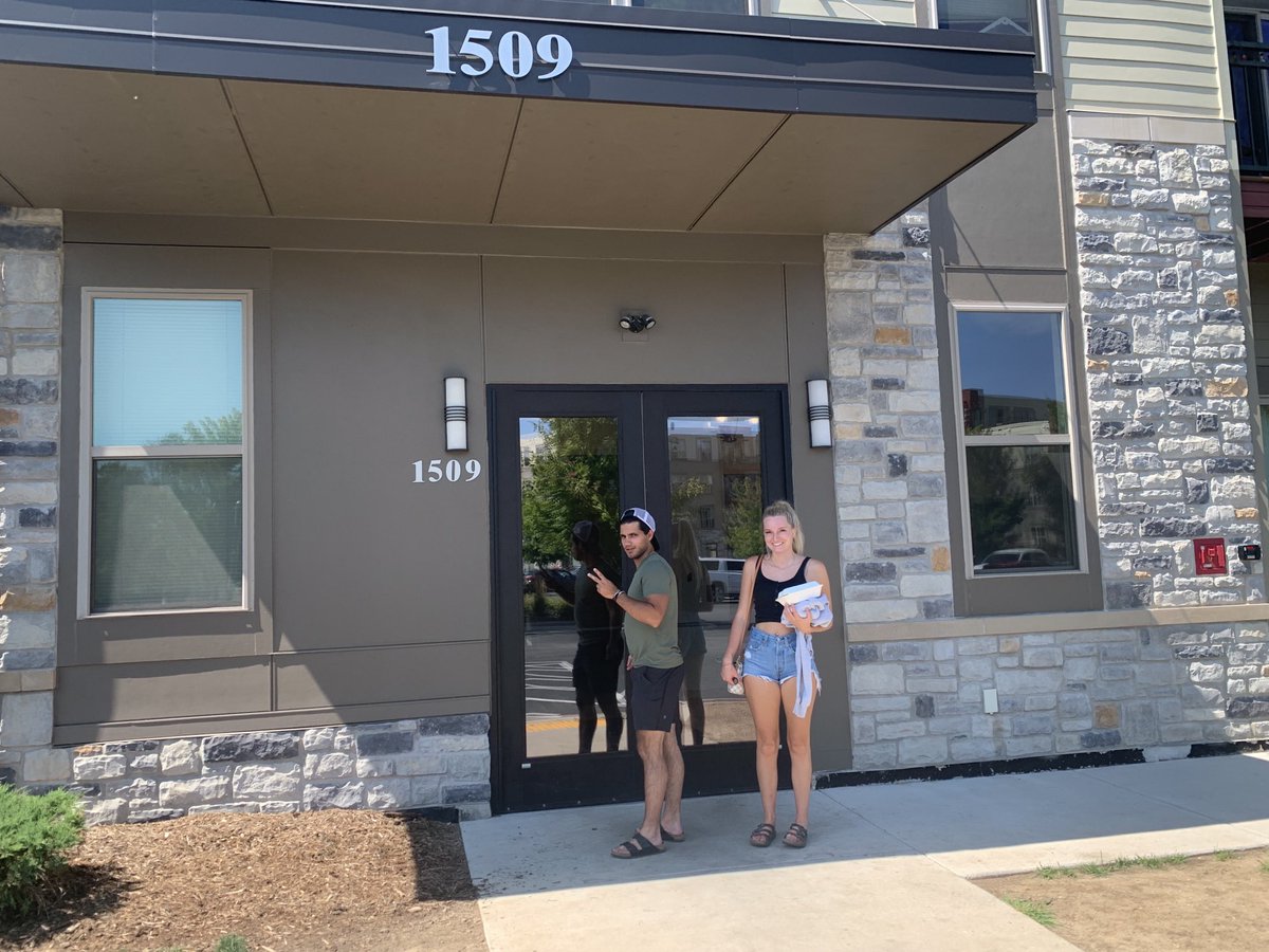Justin_149's tweet photo. Moved Nathan into his new apartment for college. Getting his education and playing hockey at CUW. Not so close to home. https://t.co/pzVfNTa5v4