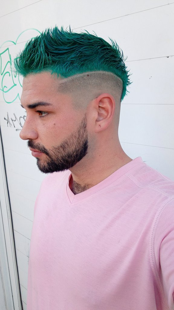 Pedazo de corte me tiró el Agus https://t.co/24v91MJwCh