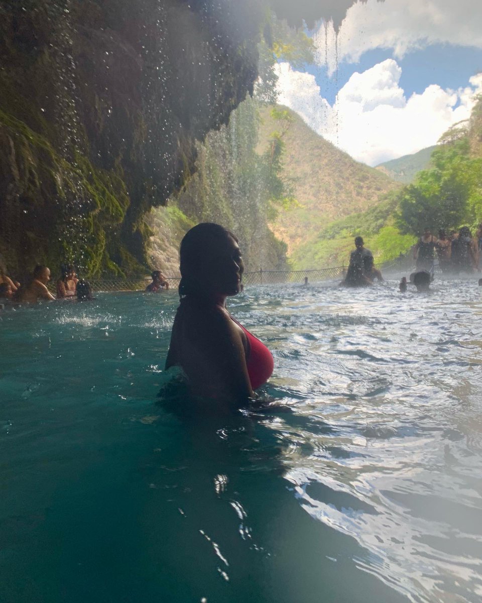 _juhnett's tweet photo. Grutas de Tolantongo 🇲🇽⛰💙 https://t.co/nTfnl59xV9