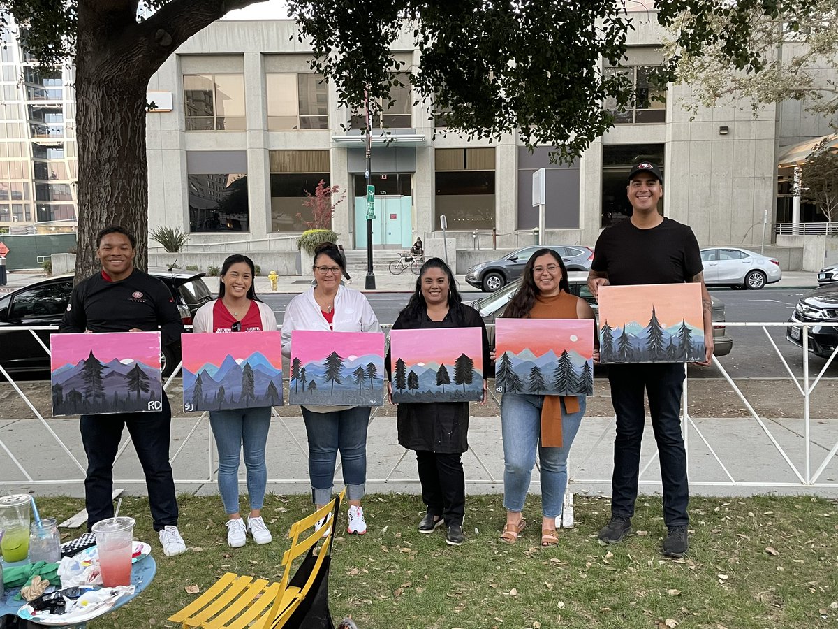 Tonight concluded the final Viva Parks SJ Wine & Paint night series of the summer in downtown San José. Thank you to the @CityofSanJose Parks, Recreation & Neighborhood Services Dept. for having me lead these fun sessions for the community. #sanjose #art #vivaparkssj