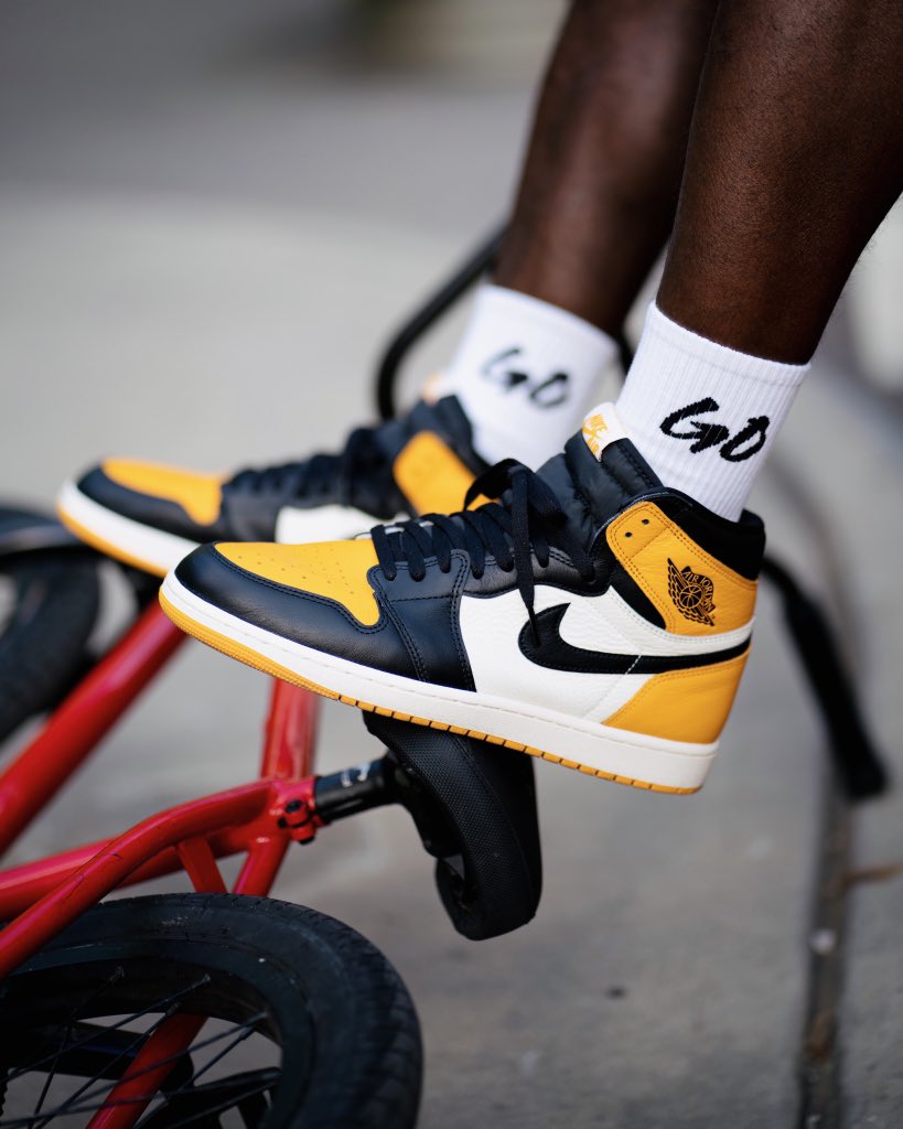 nicekicks's tweet photo. .@NigelSylvester putting the upcoming “Taxi” Air Jordan 1s to good use 🔥🔥 https://t.co/FGjm8HXAYi