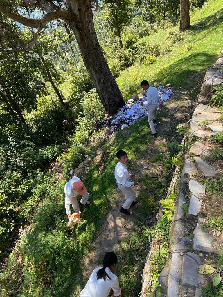 EMRS_Lumla's tweet photo. #प्रज्ञायोग #PragyaYog offered to students makes them #joyous, #socially_responsible, #celebrating_life, & stronger in #intellect as well #emotions. It increases #cognitive faculties. #Personality_Development & #Character_Building r focus areas here. @nests_emrs @TribalAffairsIn https://t.co/G5WP4bwB1N