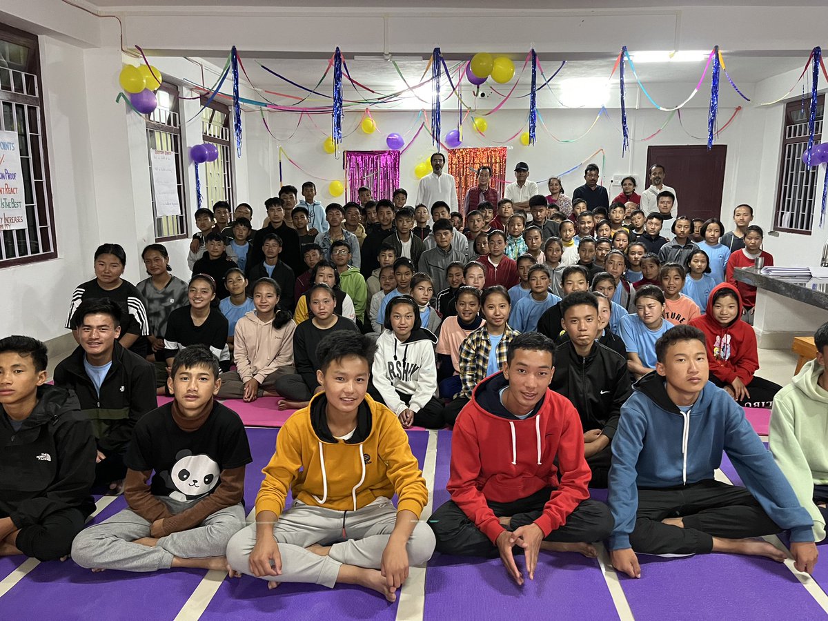 EMRS_Lumla's tweet photo. #प्रज्ञायोग #PragyaYog offered to students makes them #joyous, #socially_responsible, #celebrating_life, & stronger in #intellect as well #emotions. It increases #cognitive faculties. #Personality_Development & #Character_Building r focus areas here. @nests_emrs @TribalAffairsIn https://t.co/G5WP4bwB1N