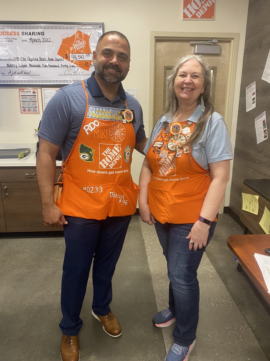 Great Shrink Engagement walk where new RDO Mike got to join. We got to welcome him with an awesome apron painted by our very own ASDS Helen. Beautiful work Helen