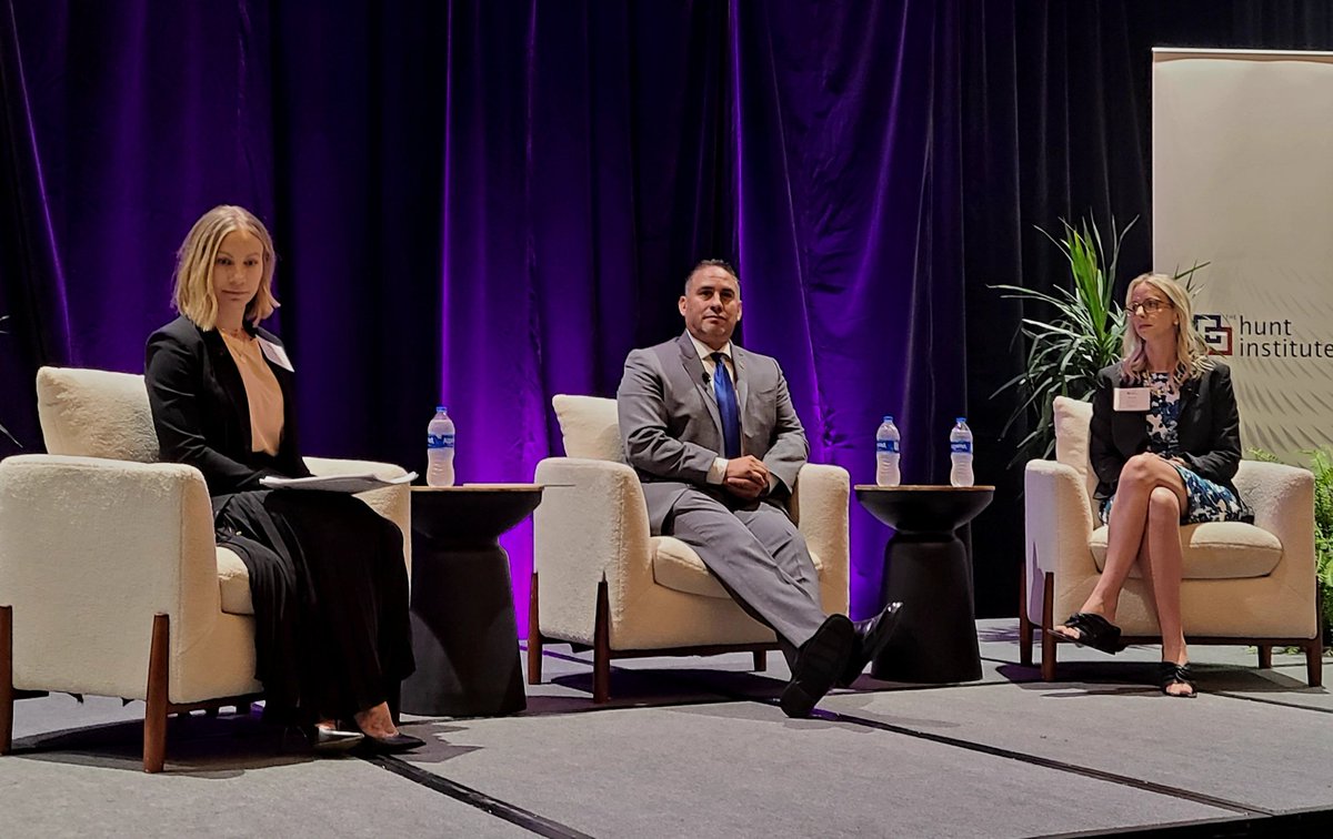 Early Childhood Governance &amp; the Role of Collaboration in Early Childhood panels. Thank you, <a href="/LZbyszinski/">Dr. Lauren Zbyszinski</a>, <a href="/LtGovMorales/">Lt. Governor Howie Morales</a>, Dr Kayla Hahn, <a href="/AbbyPalmerCox/">Abby Cox</a>, <a href="/PamNorthamVA/">Pamela Northam</a>, <a href="/HeliosEdFnd/">Helios Education Foundation</a>, &amp; <a href="/HuntEarlyEd/">The Hunt Institute - Early Childhood</a> Director,  <a href="/jsiddiqi7/">Javaid Siddiqi</a> #ecls22 pic.x.com/saRQSplphF