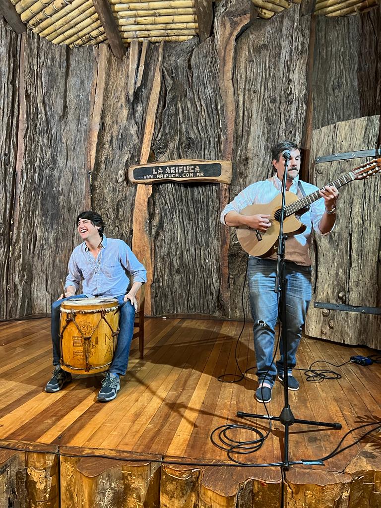 magranetto's tweet photo. Toda reunión llega a su fin, se trabajó, se compartió y tuvimos nuestros representantes musicales que la rompieron en el escenario...👏👏 @FerMurilloST y @NRanure unos grandes... https://t.co/WI8GmcIXRu