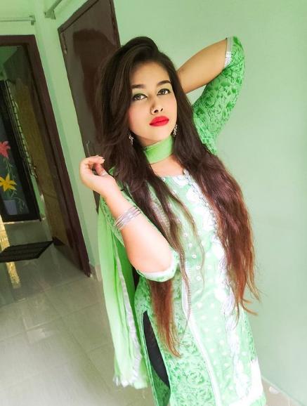 আর নয় সময় উদ্দেশ্যহীন মিছিলে তুমি সেই পূর্ণতা আমার অনুভবে ❤️❤️❤️