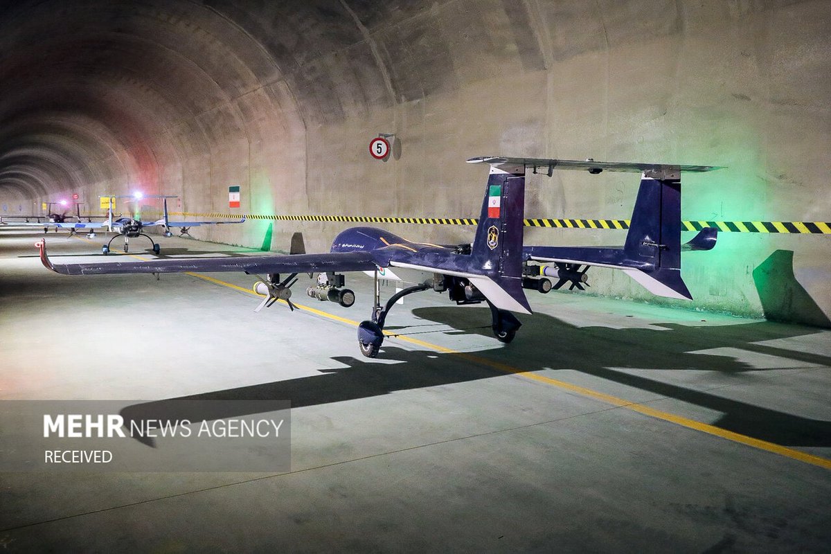 islamicworldupd's tweet photo. Large-scale military #IRGC exercises have started in #Iran using reconnaissance and strike UAVs of their own production. UAVs "Kaman-12" with guided missiles Almas and high-precision bombs Ghaem take part. UAVs "Mohajer-6" are also involved https://t.co/Kr7qMdEWts