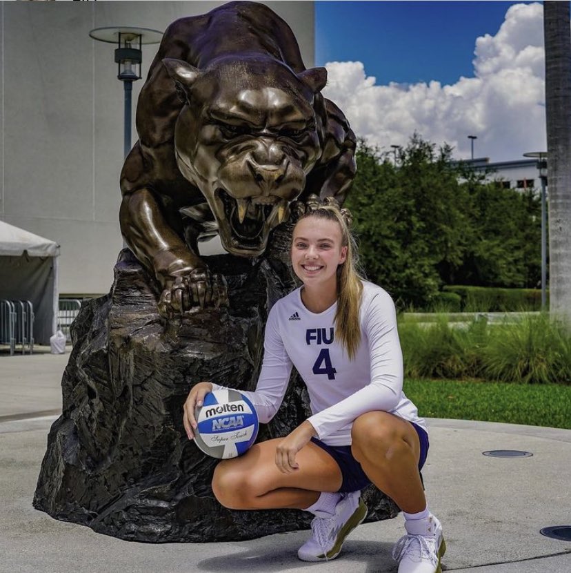 Kaylee Musick
🏐: Setter
⬅️: Mintonette Volleyball Club
➡️: Florida International University
Congratulations, Kaylee!