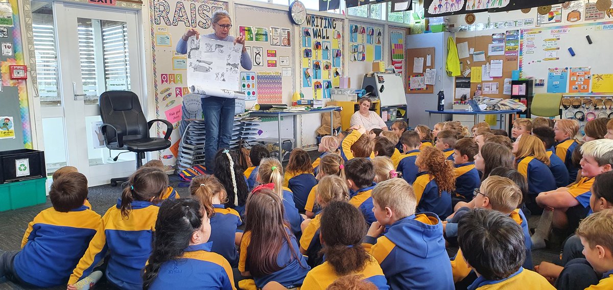 KAF_x's tweet photo. Getting to tour an award winning author, like @kylemewburn to rural schools that don't always have the same opportunities to meet authors due to location is pretty awesome. 

@LibraryPlus
#isolatedschoolstour #kylemewburnontour https://t.co/fBnTuDutWE