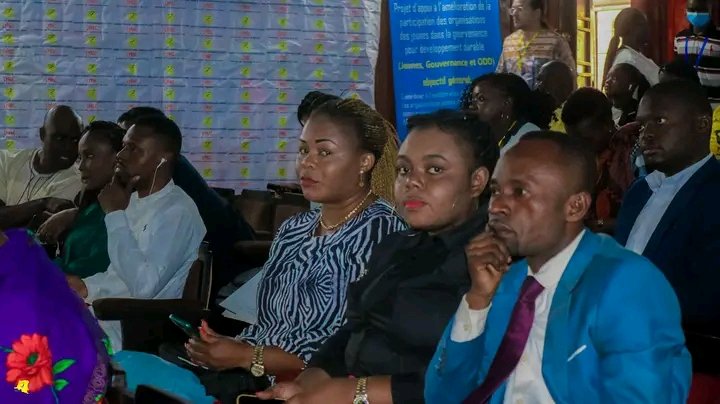 AketBoling's tweet photo. 3 jours des travaux d'ateliers, les jeunes de l'Afrique Australe #SADC 2022 la RDC a reçu les autres,du côté de la jeunesse plusieurs recommandations et propositions ont été formulée  lors des ateliers pour le bien et avancement de la jeunesse. https://t.co/pW0qpRN0If
