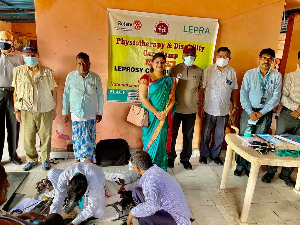 ProjectLeprosy's tweet photo. Happy to share we conducted our 49th awareness &amp; active case finding camp in Satya Jeevan Kushta Ashram, Lajpat Nagar. We will continue to be the change &amp; work to combat leprosy #BhedNahiBhaavSe, fostering an inclusive society for leprosy patients. #United4Dignity https://t.co/9Z0DvHmISs