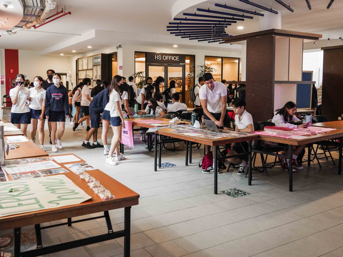 SAmericanSchool's tweet photo. This week, our high school students will meet with representatives from some service clubs at the #SASedu high school service club fair to learn more about the various opportunities our service community offers! #servicefair #serviceclubs #highschool https://t.co/Knc3K9lXQ0