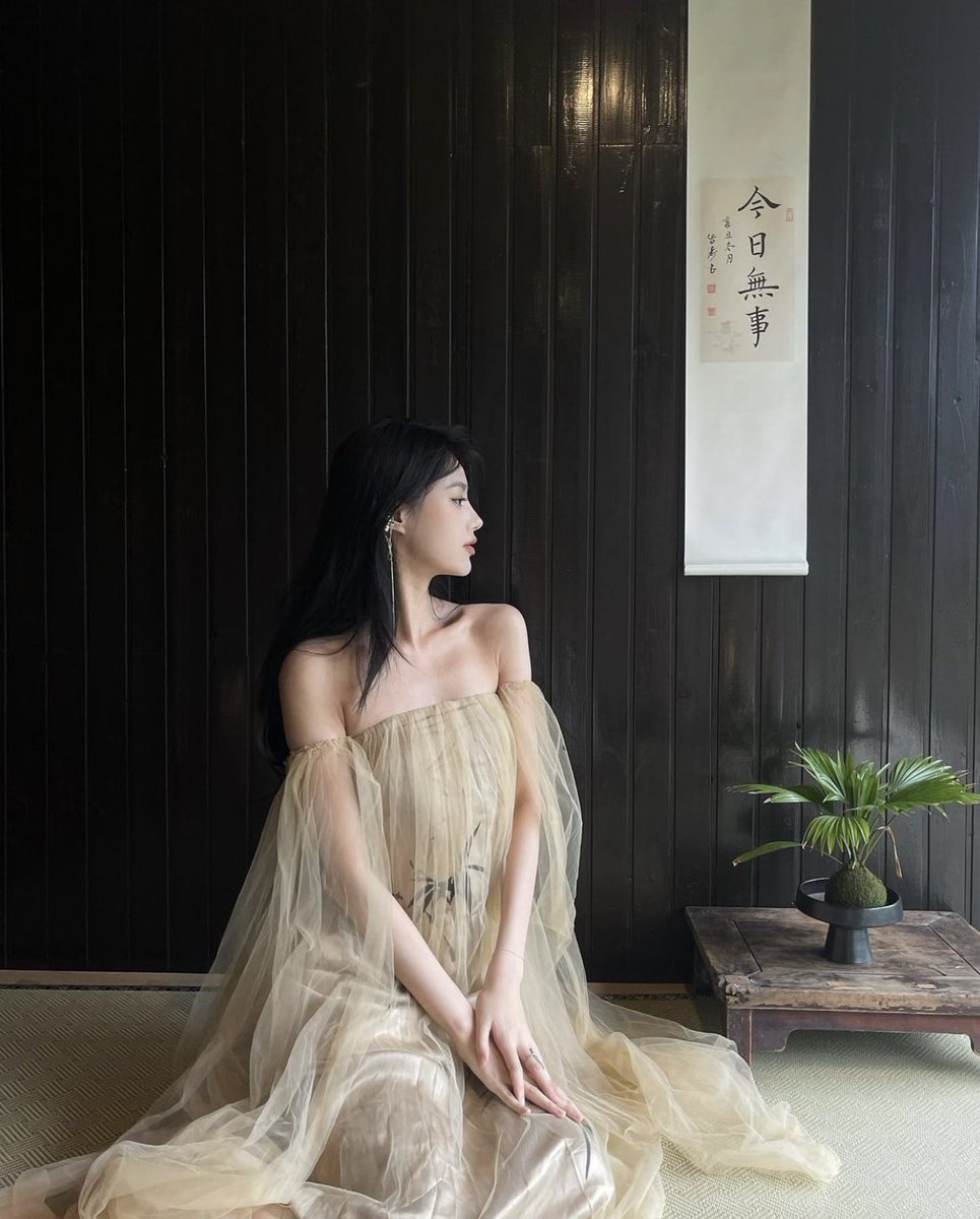 ㅤ  

͏͏͏͏͏͏

️️ ️️  ️️ みらい。𓂃𑁍  O2:3O PM
͏͏͏͏͏͏

 ️️  ️️ loved the shoot yesterday;
 ️️  ️️ especially how they let me
 ️️  ️️ take him this beautiful flowy
 ️️  ️️ dress. i feel like an enchanting
 ️️  ️️ nymph in a forest. 🍃

ㅤ