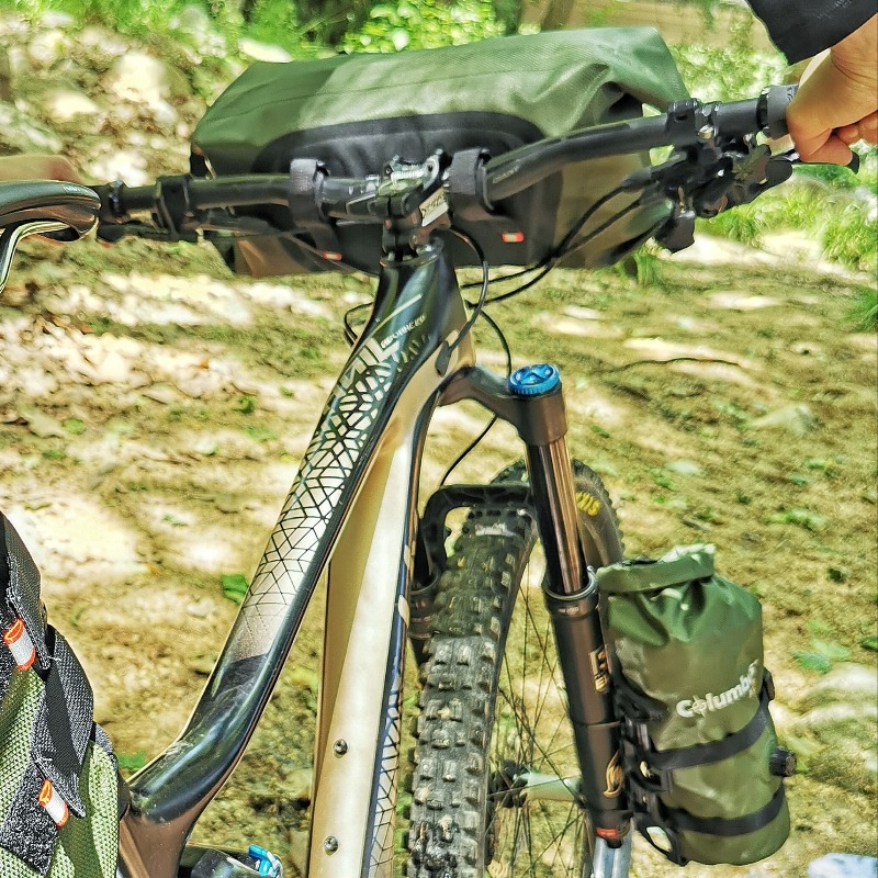 ColumbusNature's tweet photo. Si quieres disfrutar de la naturaleza, lo primero es respetarla. Por eso nuestros productos de bikepaking de la gama ECO están fabricados con tejido Diamond TPU ECO fabric.