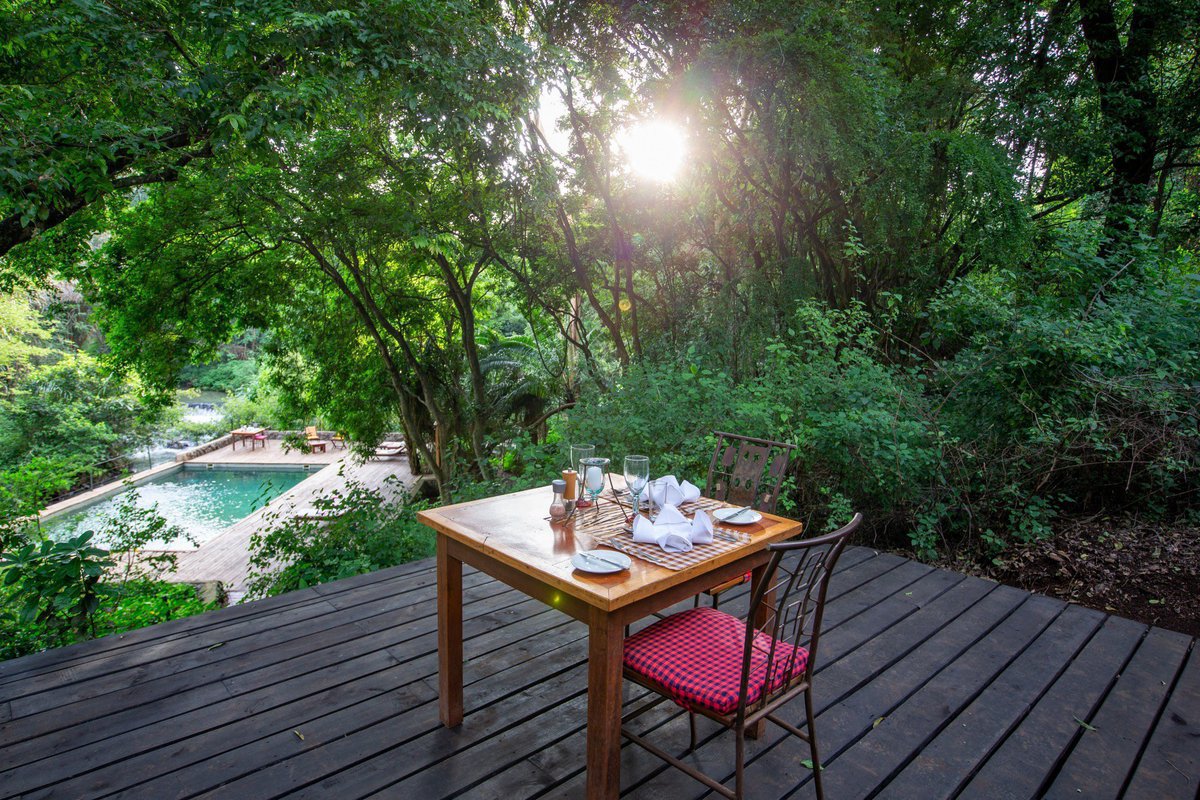 letsDiscoverke's tweet photo. Tembea Meru, the beautiful Rhino River camp awaits. Rates are from kes 10,000 per person per night. https://t.co/28fZx4Ug6N