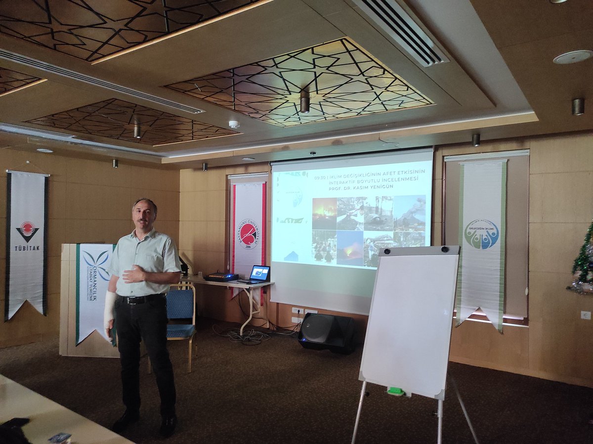 İklim Değişikliğinin Afet Etkisinin İnteraktif Boyutlu İncelenmesi etkinliğimiz Üniversitemiz rektör yardımcısı Prof. Dr. #KasımYenigün ile devam ediyor.

#iklimingelecegi
<a href="/kastamonuunv/">Kastamonu Üniversitesi</a> 
<a href="/Tubitak/">TÜBİTAK</a> 
<a href="/OGMgovtr/">Orman Genel Müdürlüğü</a>
<a href="/ku_teknokent/">Kastamonu Teknokent</a> 
<a href="/ottikastamonu/">Ormancılık ve Tabiat Turizmi İhtisaslaşma Koord.</a>